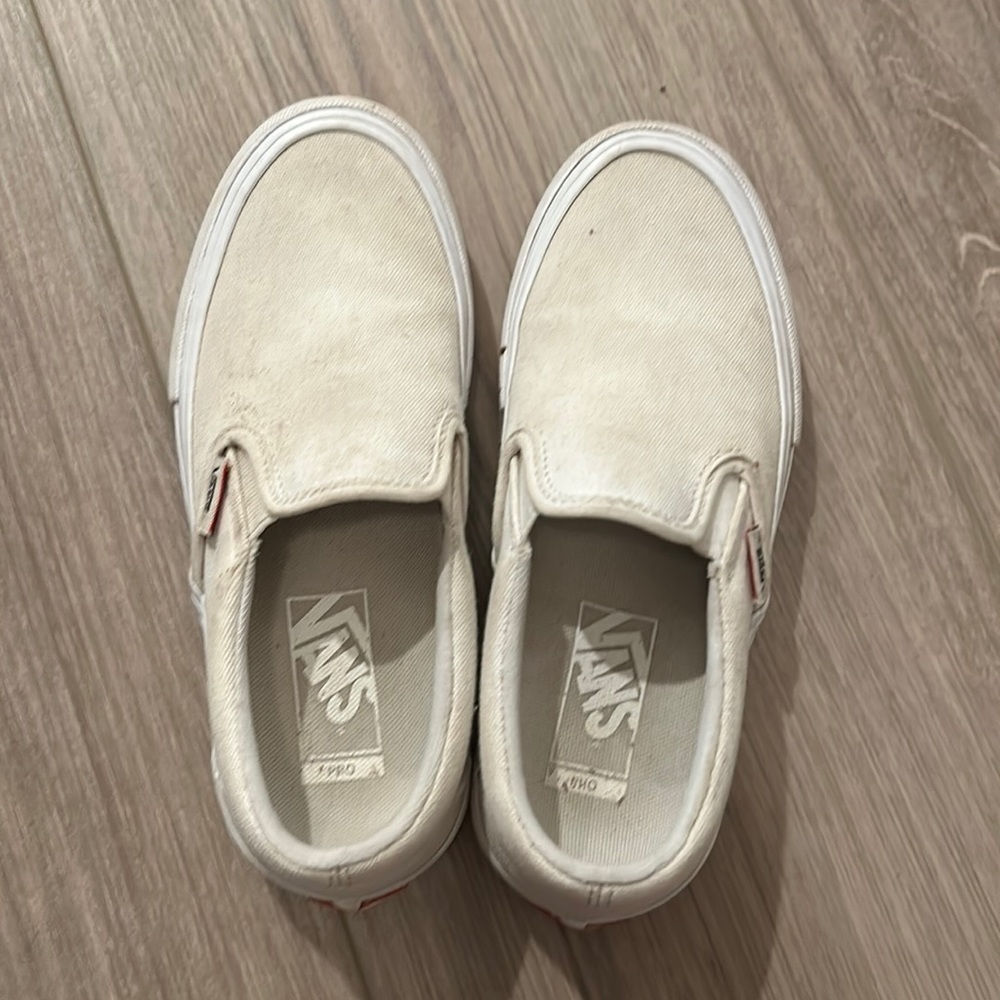 White VANS slip on